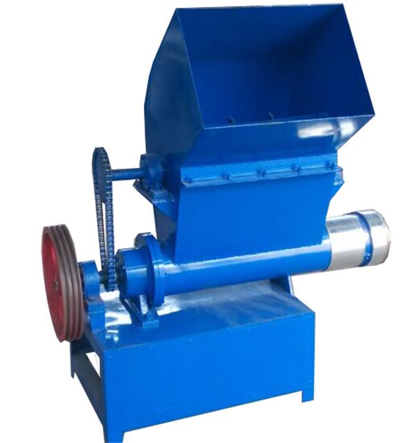 工序簡單易操作,設(shè)備占地面積小,能耗低,產(chǎn)量高,投資小,1人即可操作。 工序簡單易操作,設(shè)備占地面積小,能耗低,產(chǎn)量高,投資小,1人即可操作。