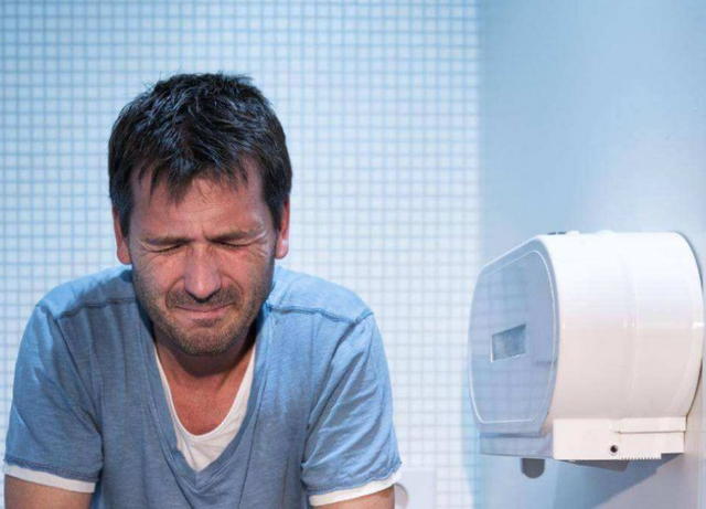 大便干硬排便困難怎么辦？大便前頭干硬后頭軟粘怎么回事